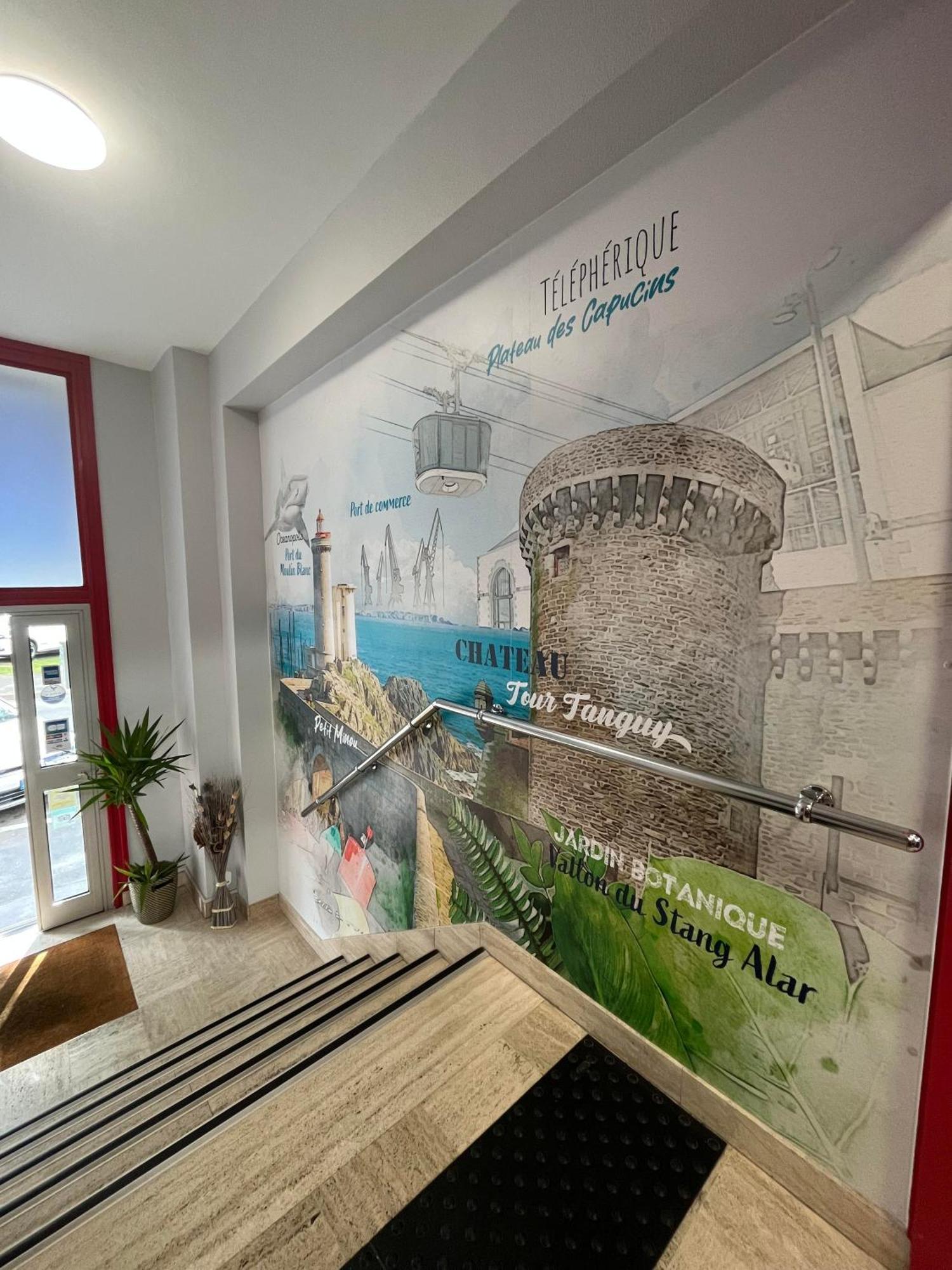 Agena Hotel Brest Bagian luar foto