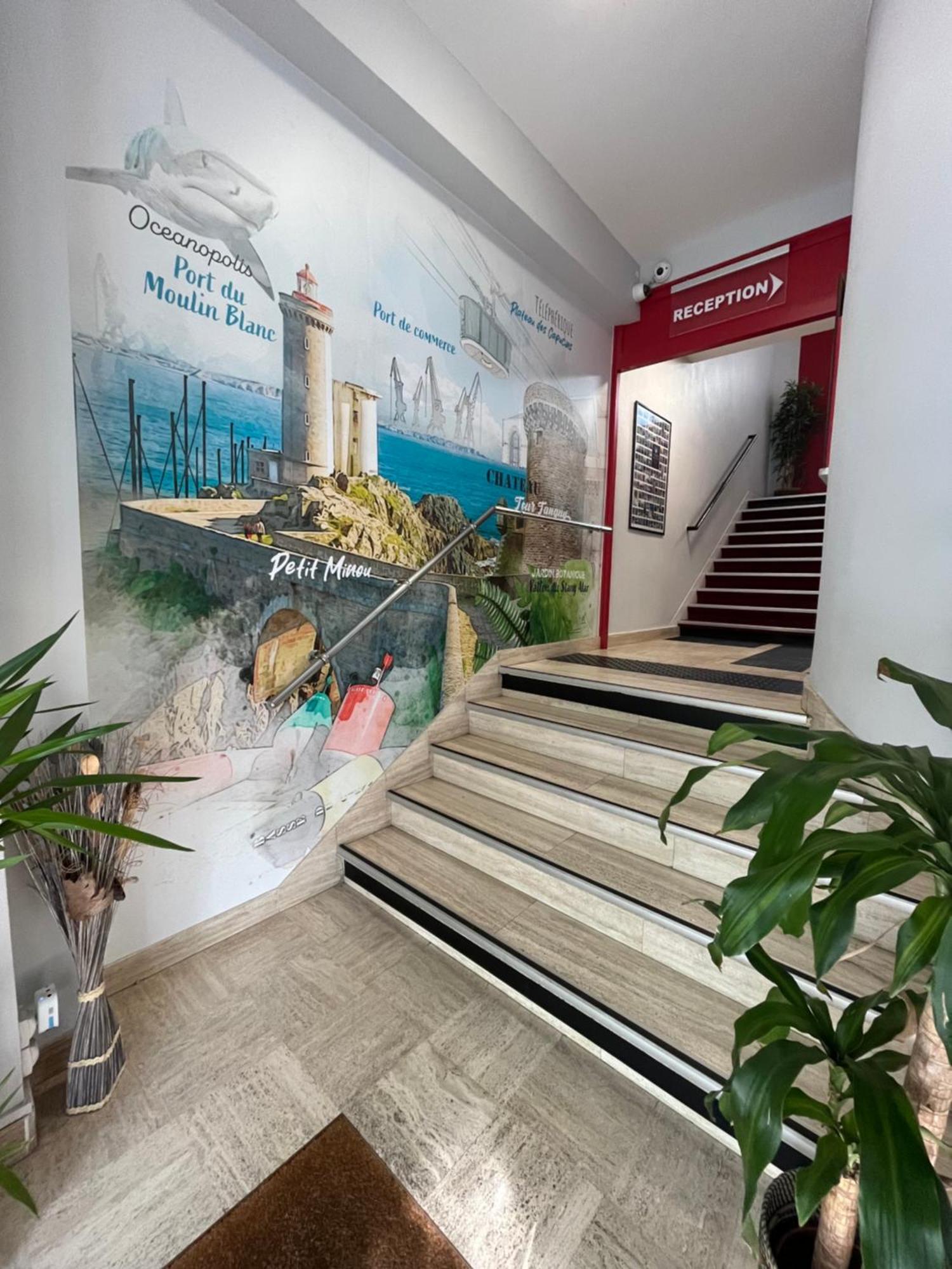 Agena Hotel Brest Bagian luar foto
