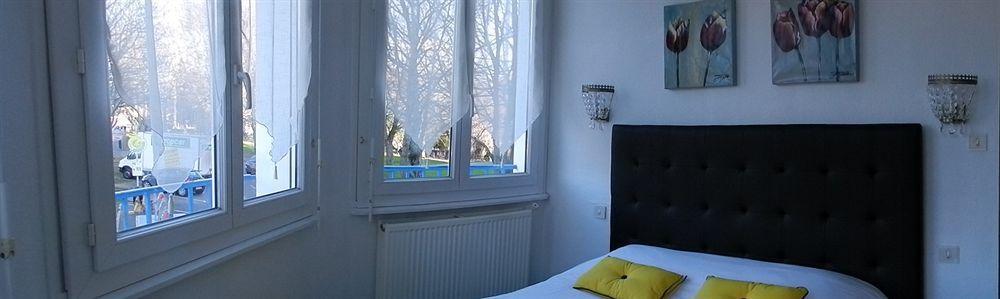 Agena Hotel Brest Bagian luar foto